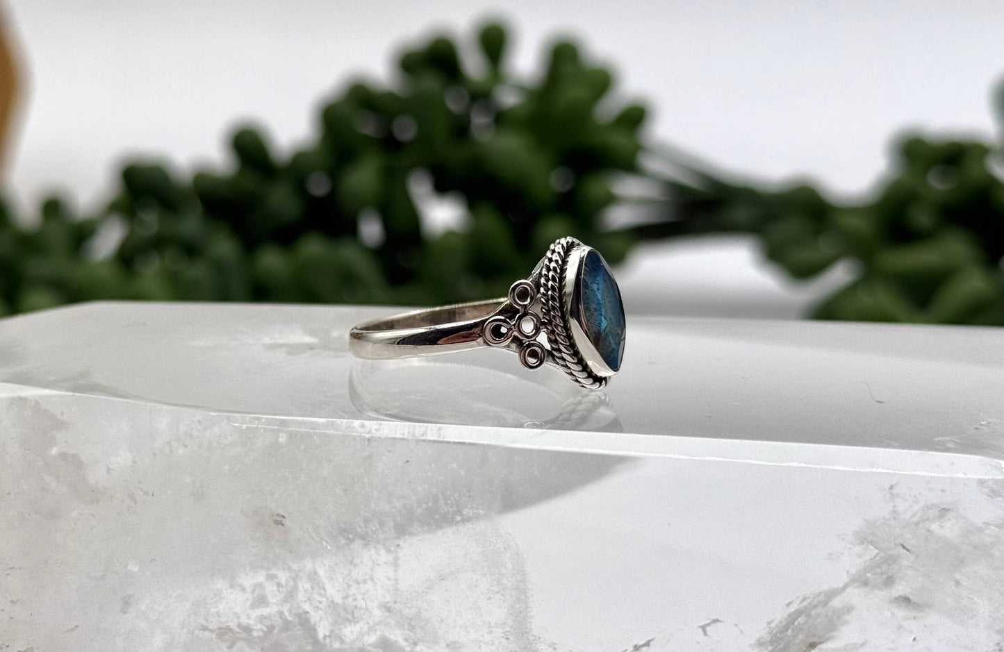 Labradorite Semi-Precious Gemstone 925/Sterling Silver Ring