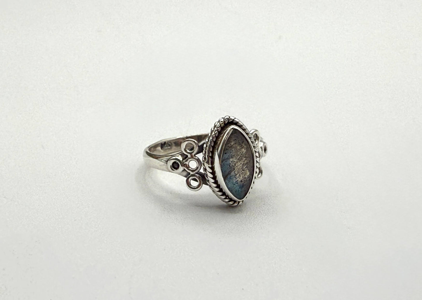 Labradorite Semi-Precious Gemstone 925/Sterling Silver Ring