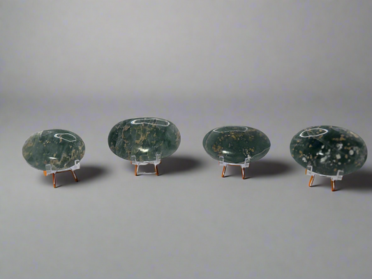 Pakistan Jade Palm Stones