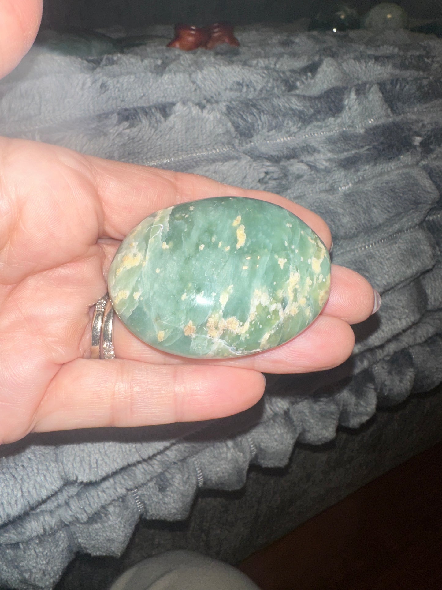 Pakistan Jade Palm Stones