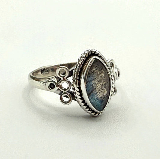 Labradorite Semi-Precious Gemstone 925/Sterling Silver Ring