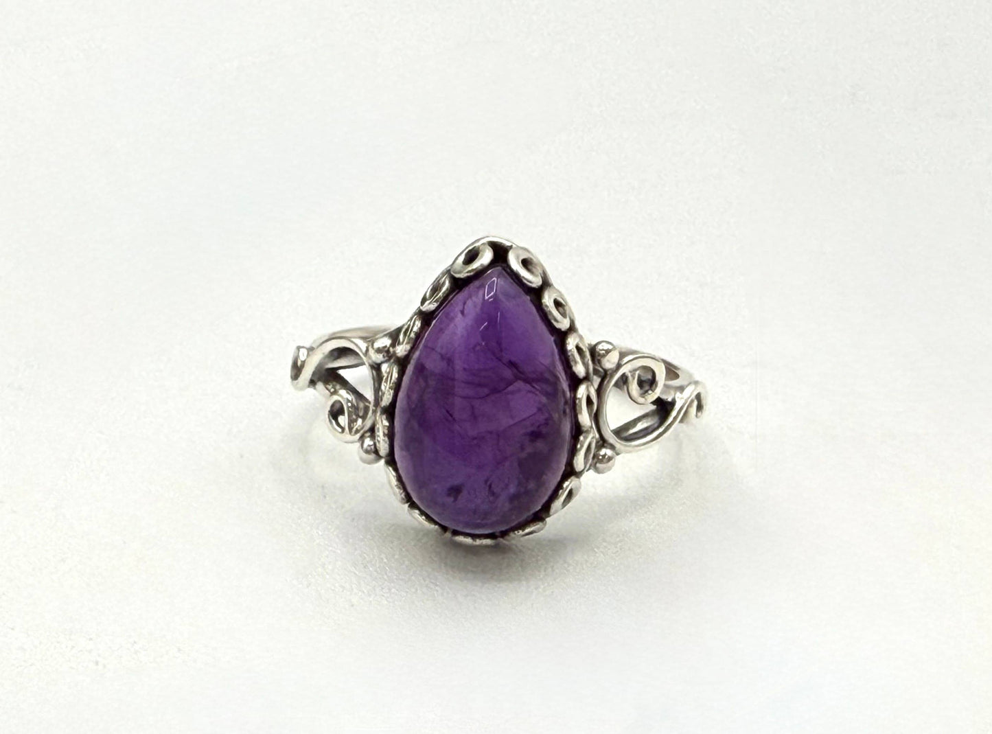 Amethyst Semi-Precious Gemstone 925/Sterling Silver Ring