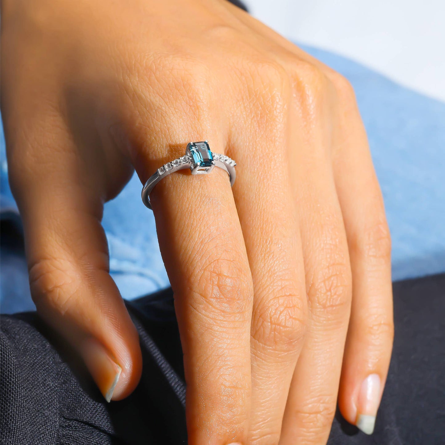 925 Sterling Silver London Blue Topaz Gemstone Band Ring